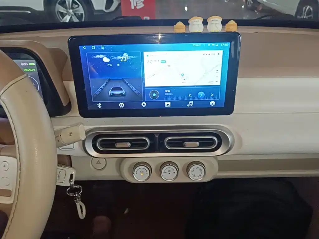 Wuling MINIEV — миниатюра 13