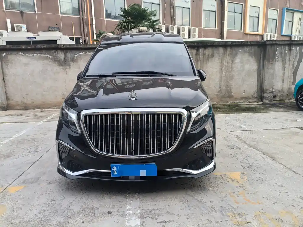 Mercedes-Benz V-Class