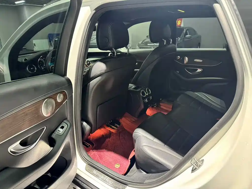 Mercedes-Benz GLC — миниатюра 8