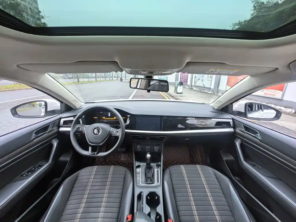 Volkswagen Lavida — миниатюра 13