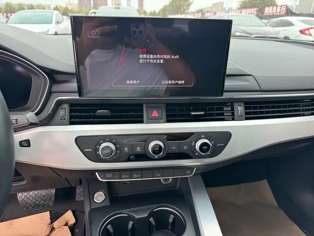 Audi A4L — миниатюра 12