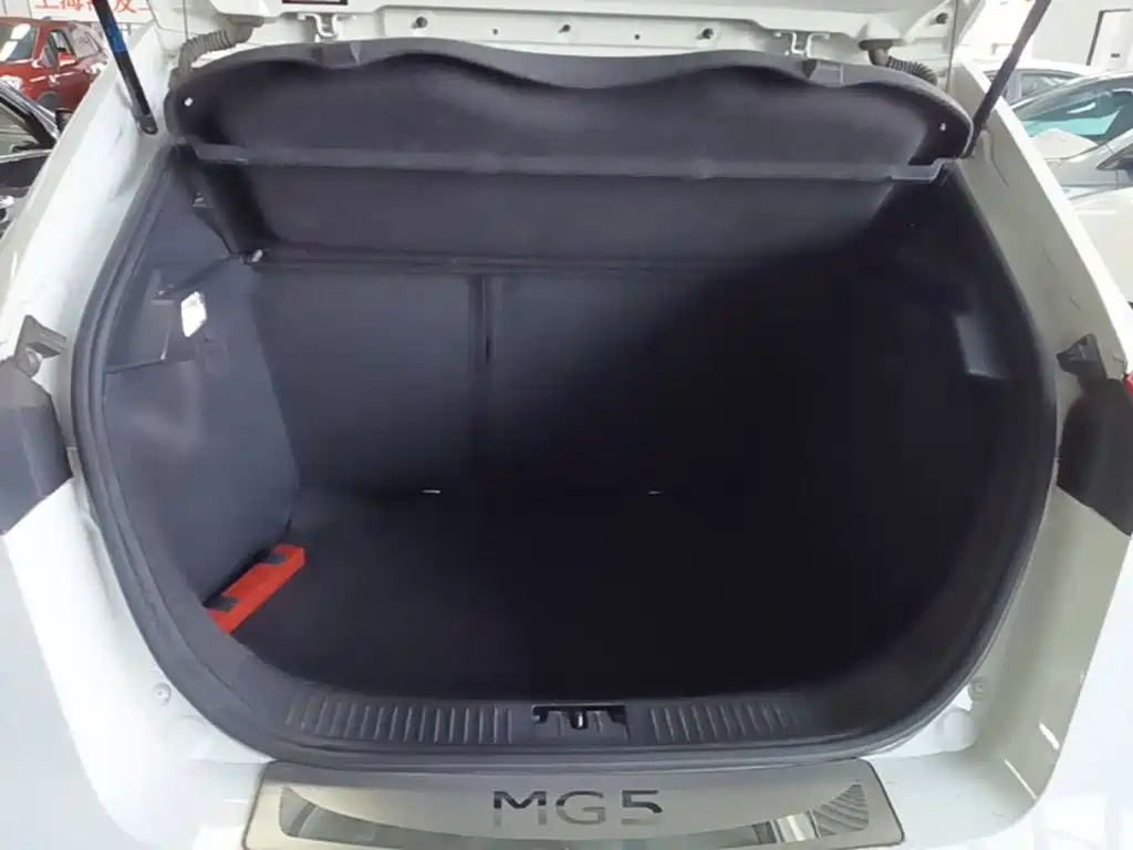 MG MG5 — миниатюра 19