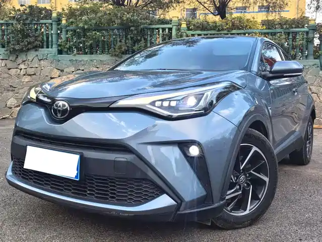 TOYOTA C HR 2021