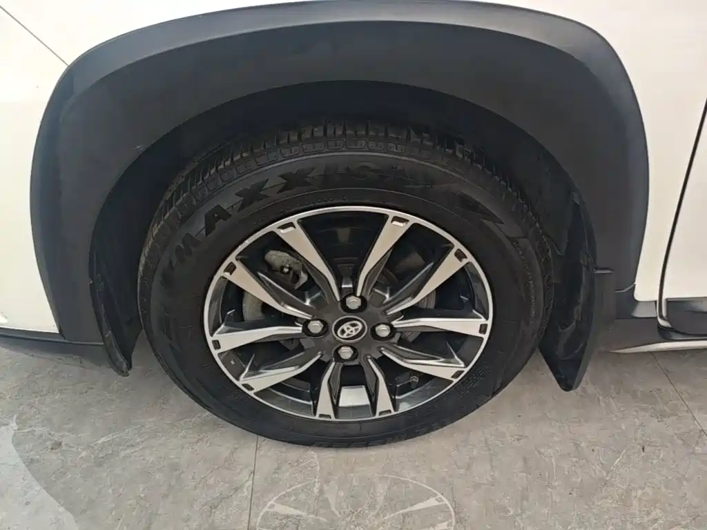 Toyota Yaris L — миниатюра 23