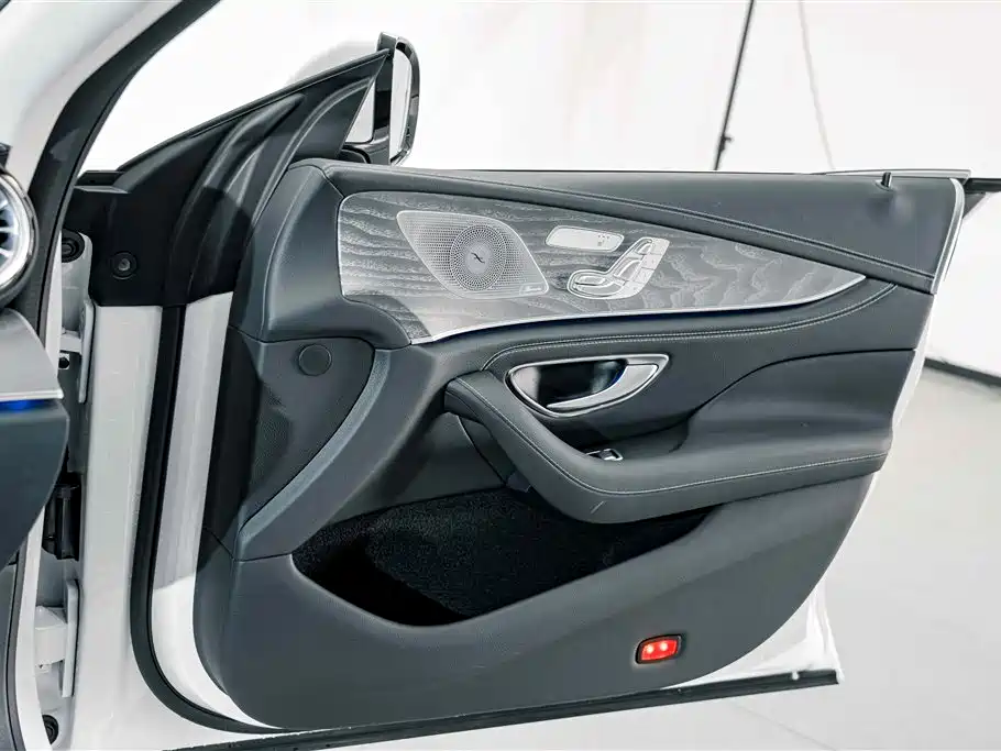Mercedes-Benz CLS — миниатюра 15