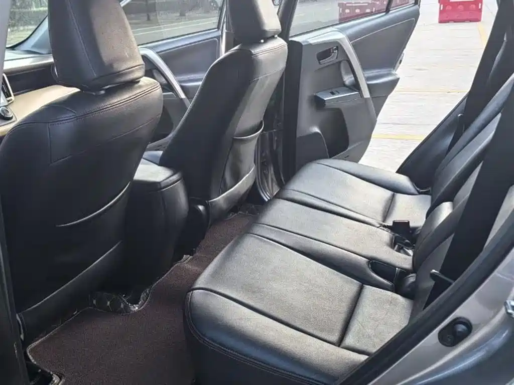 TOYOTA RAV4 RONGFANG