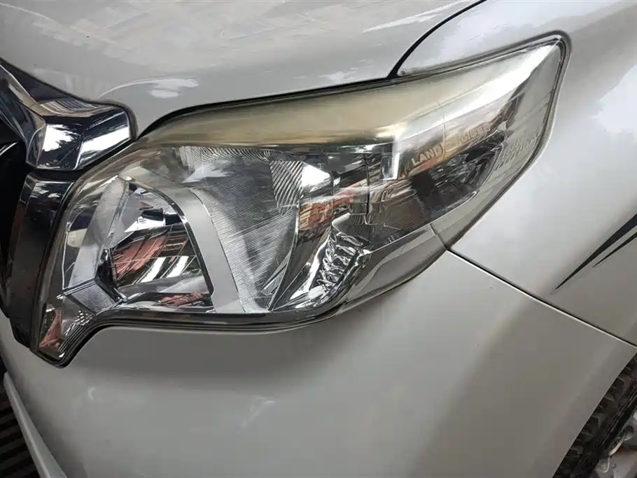 Toyota Land Cruiser Prado 2016 2.7L AT Standard