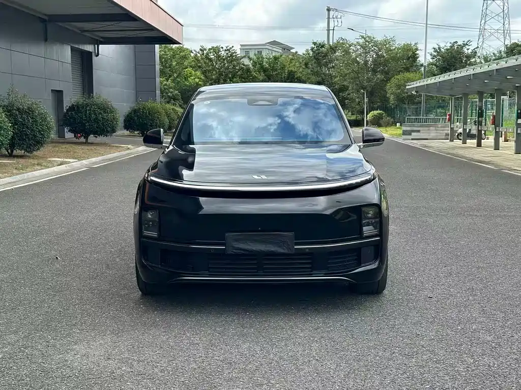 Li Auto Li L8 — миниатюра 2