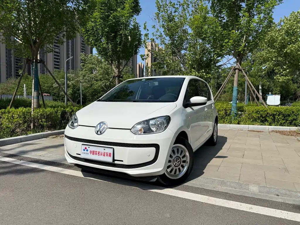 Volkswagen up! 2015 1.0L move up!