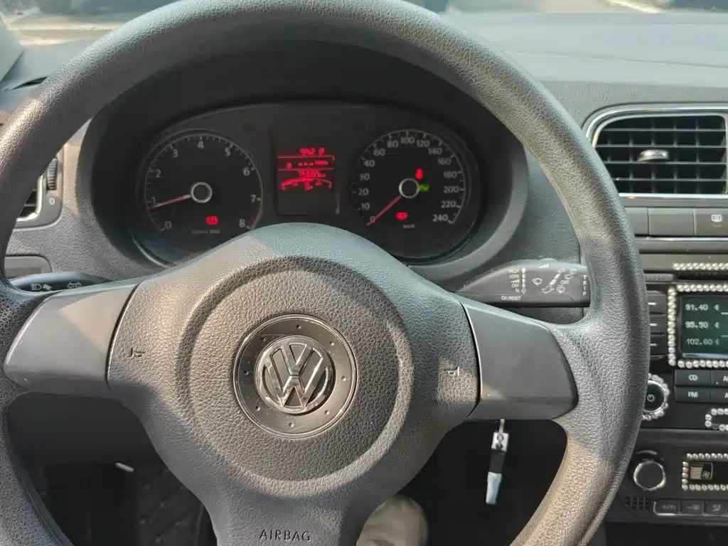 Volkswagen Polo — миниатюра 3