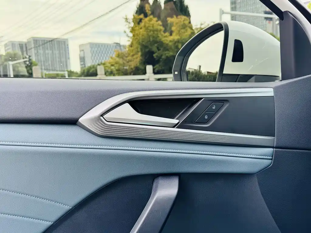 Volkswagen Tharu — миниатюра 15