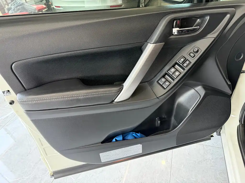 Subaru Forester — миниатюра 11