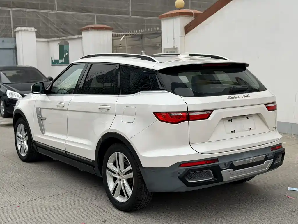 ZOTYE T700