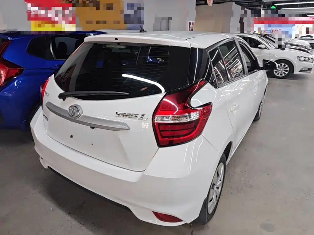 Toyota Yaris L — миниатюра 7