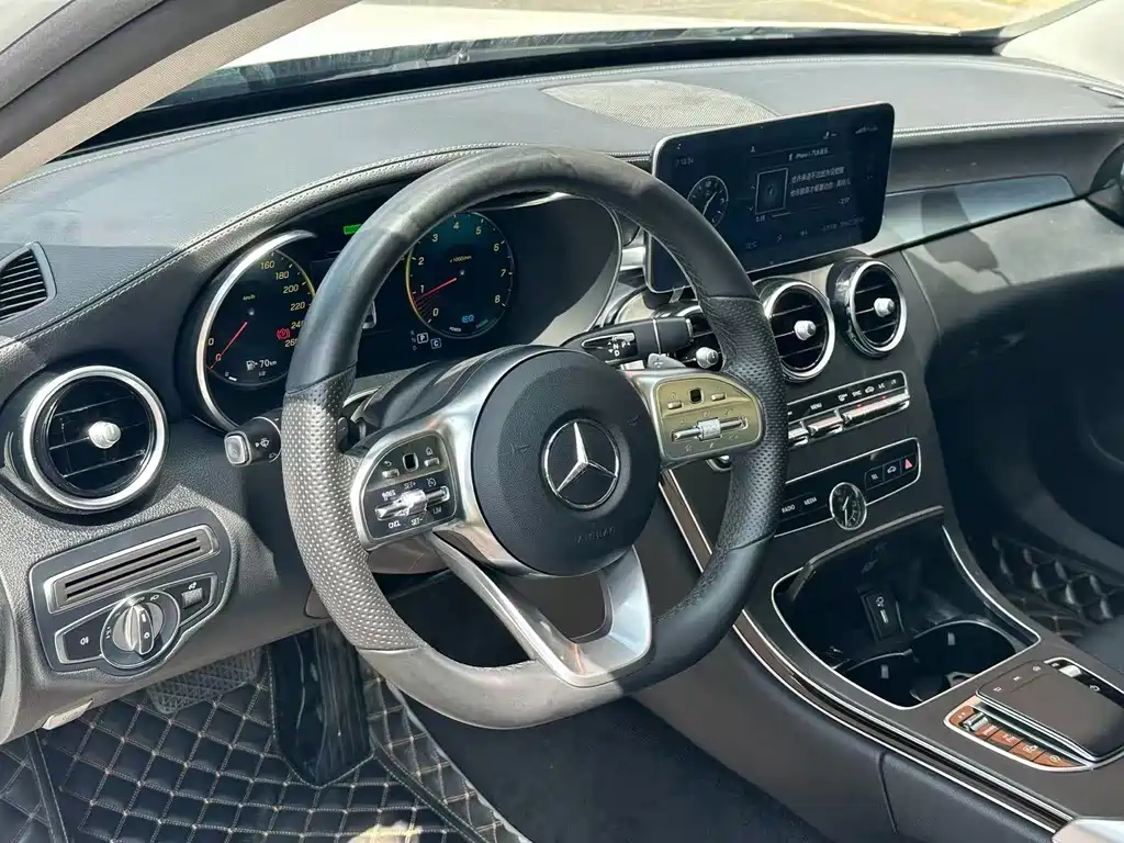 Mercedes-Benz C-Class — миниатюра 15