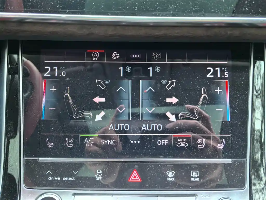 Audi Q7 — миниатюра 27