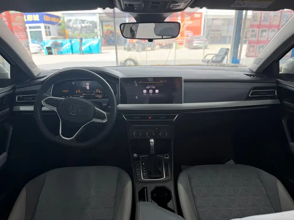 Volkswagen Lavida — миниатюра 7