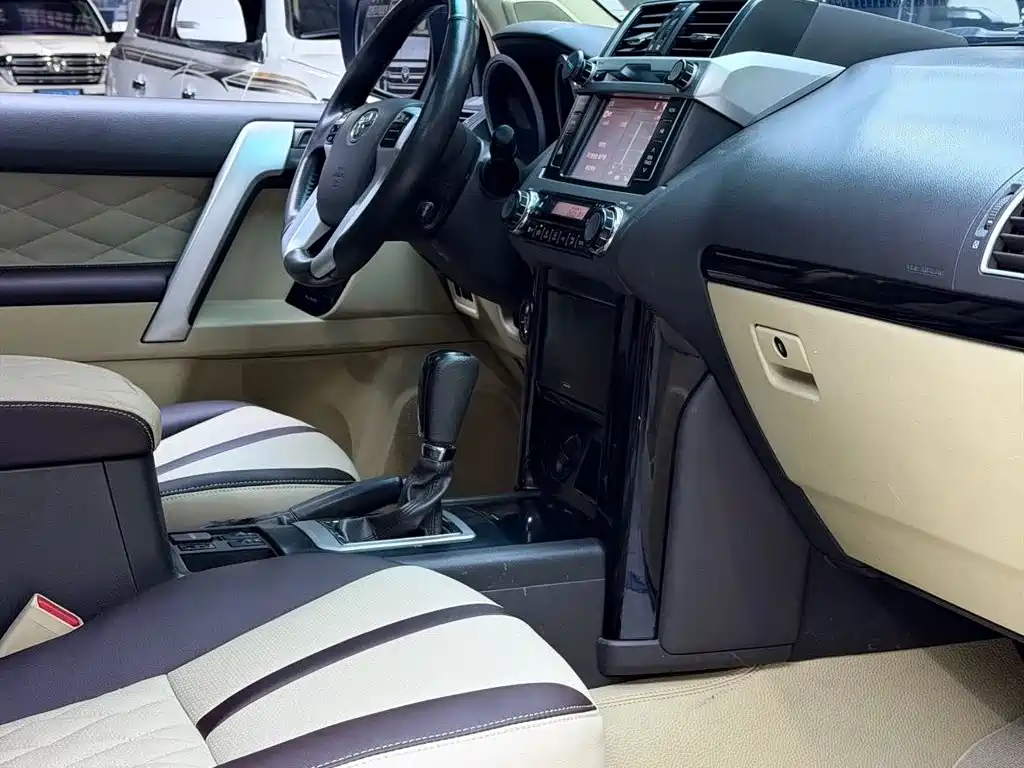 Toyota Prado — миниатюра 4