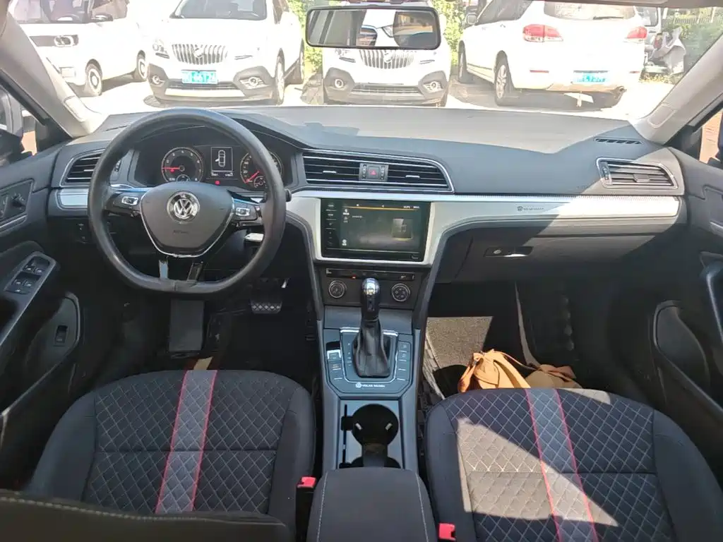 Volkswagen Lamando — миниатюра 10