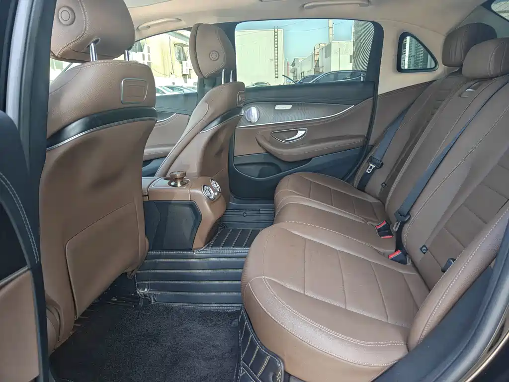 Mercedes-Benz E-Class E 2018 E 300 L Sport Fashion