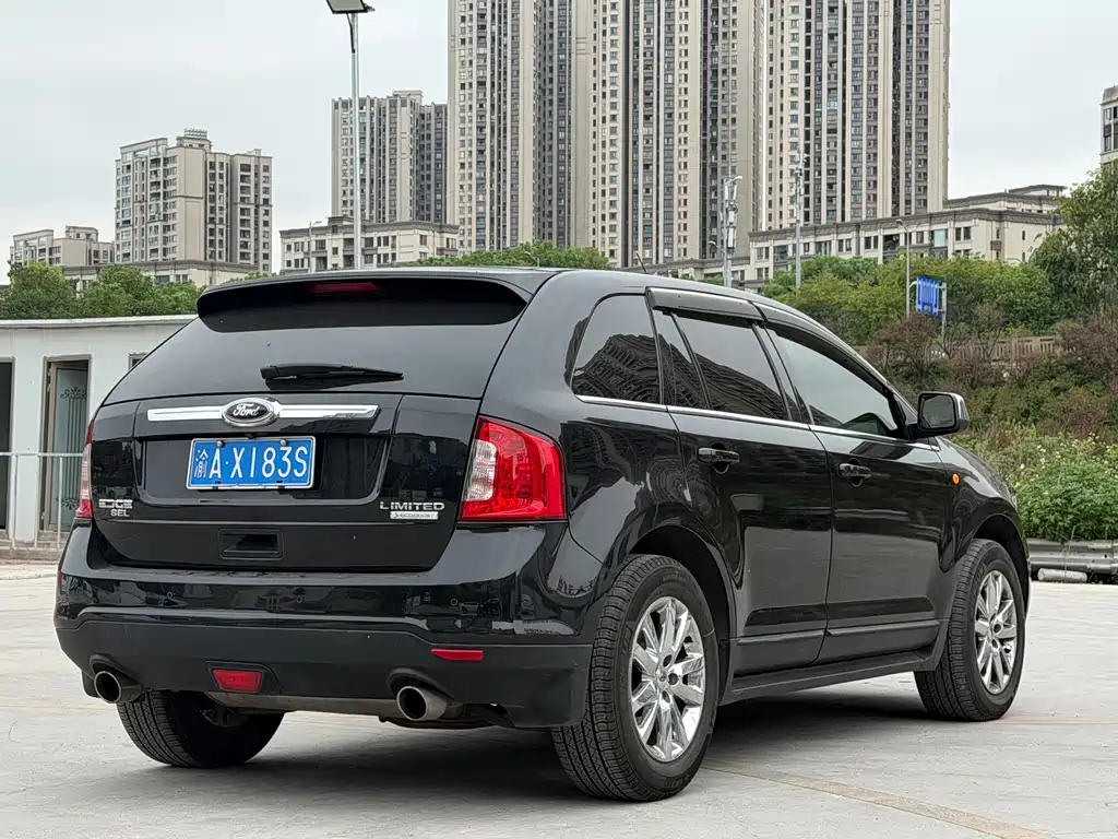 Ford Edge (Import) — миниатюра 9