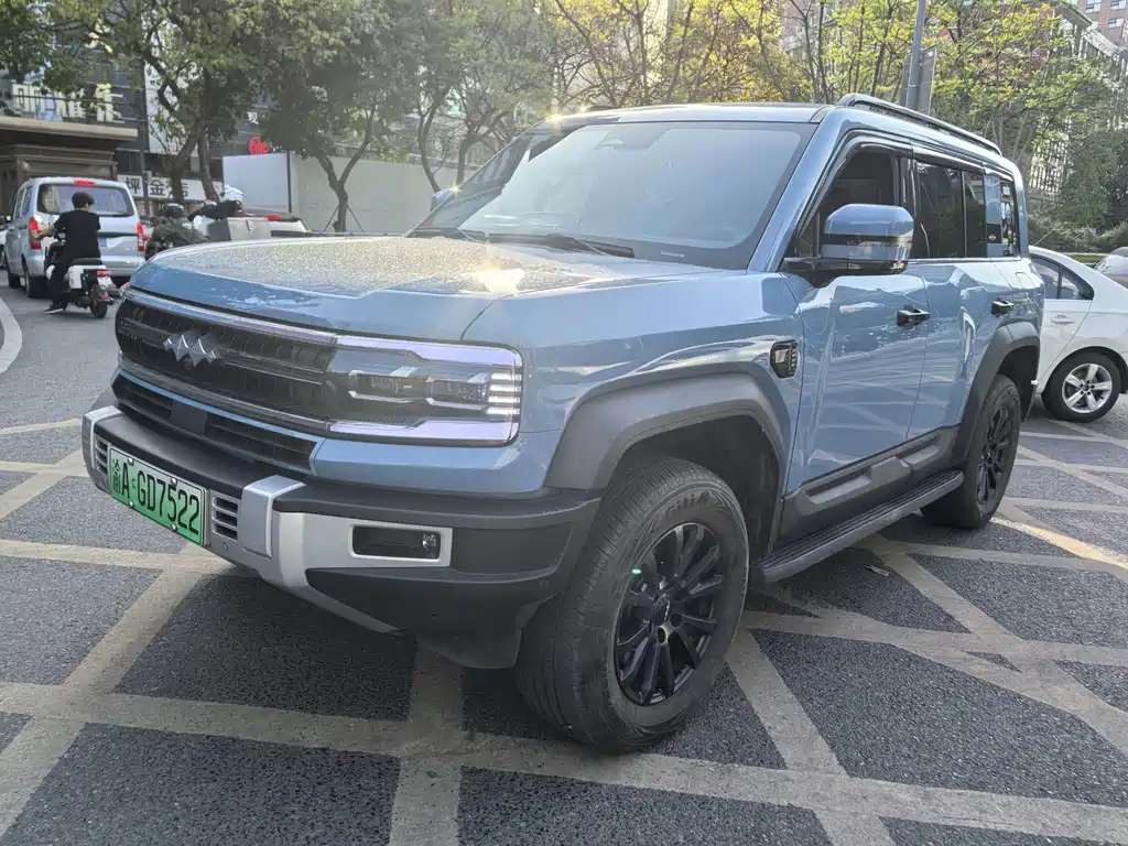 Fang Cheng Bao Leopard 5 2025