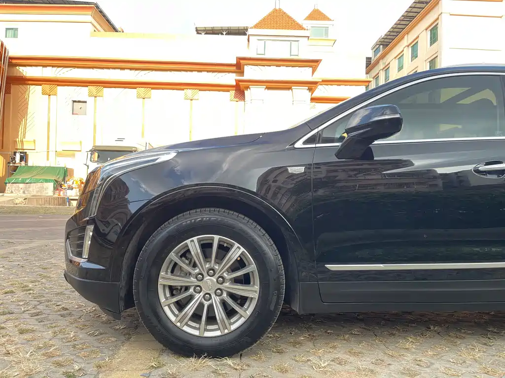 Cadillac XT5 — миниатюра 8