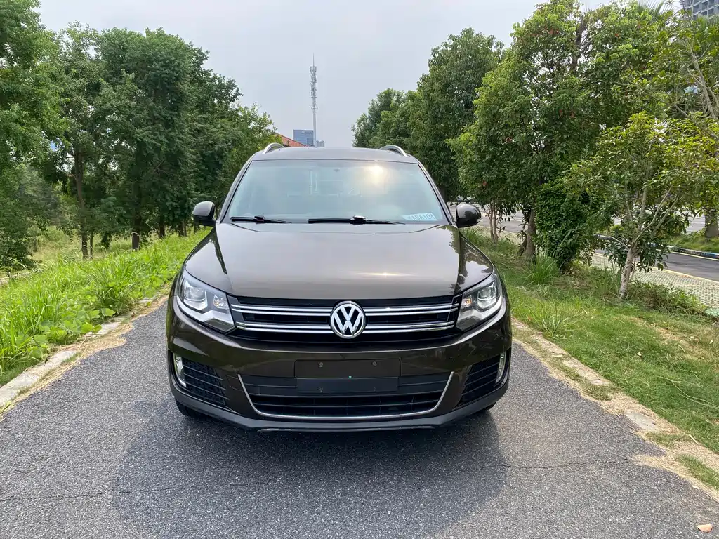Volkswagen Tiguan — миниатюра 2