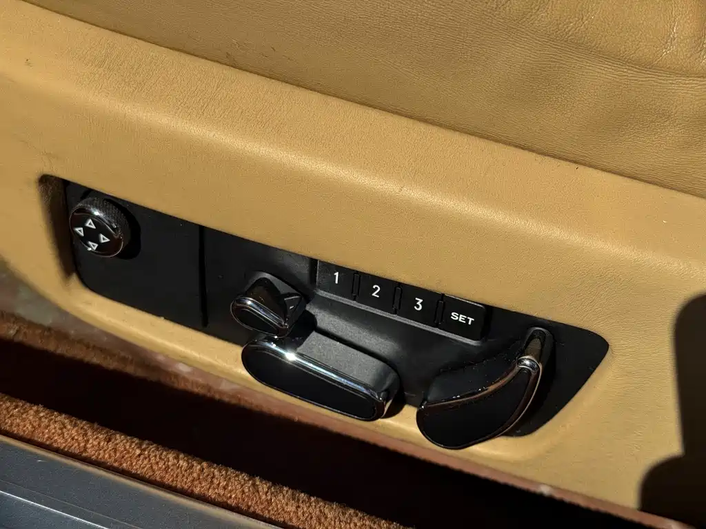 Bentley Continental — миниатюра 10