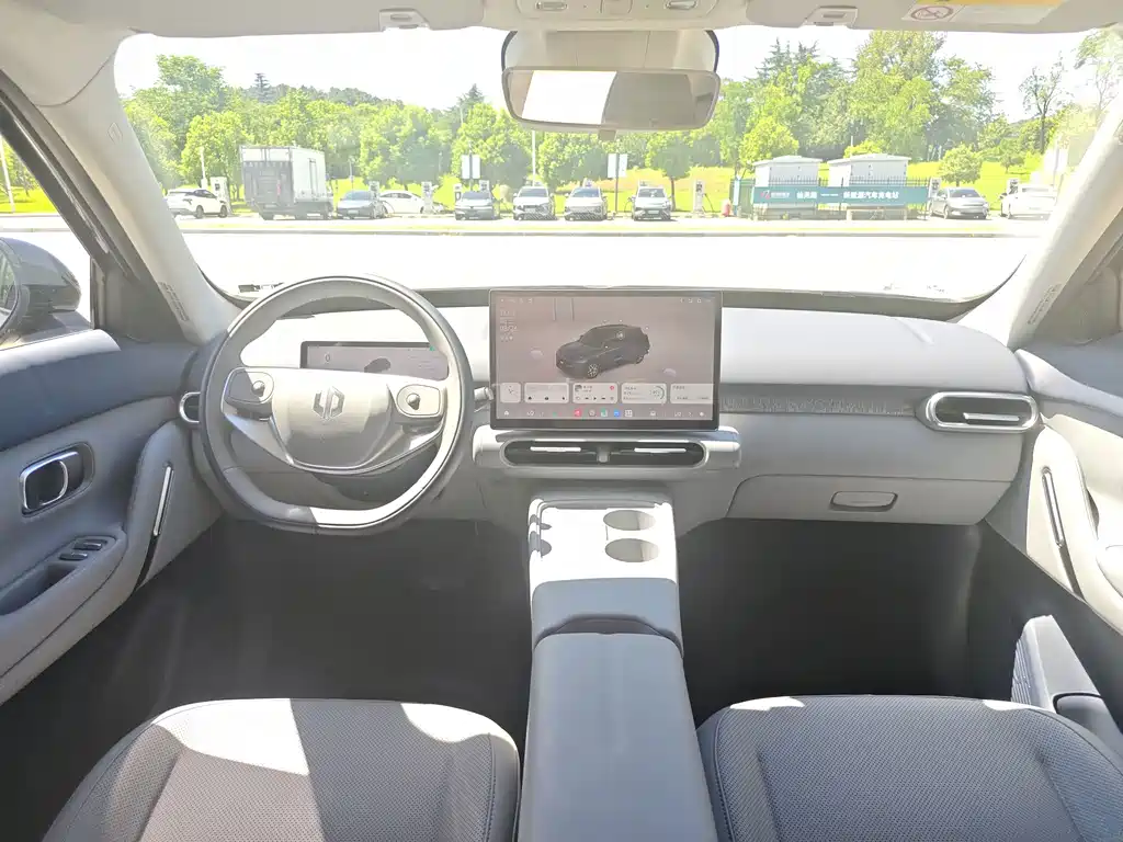 Leapmotor 零跑A10 — миниатюра 18