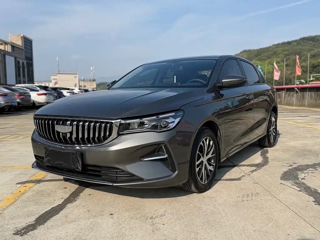 Geely Emgrand 2024