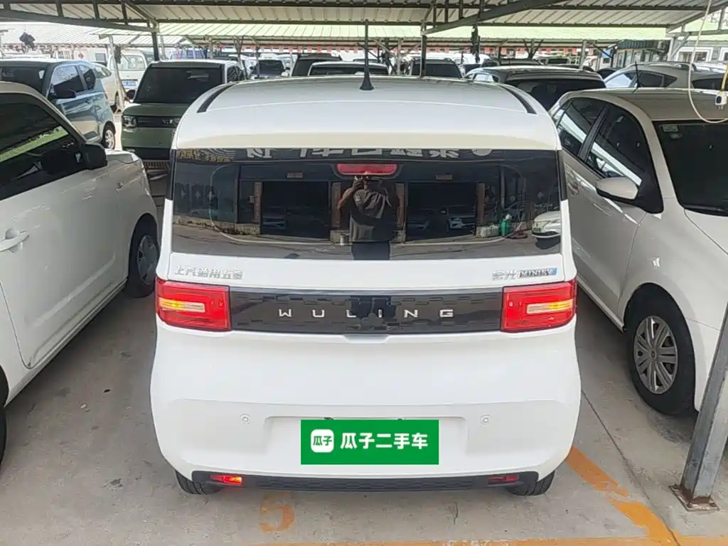 Wuling MINIEV — миниатюра 6