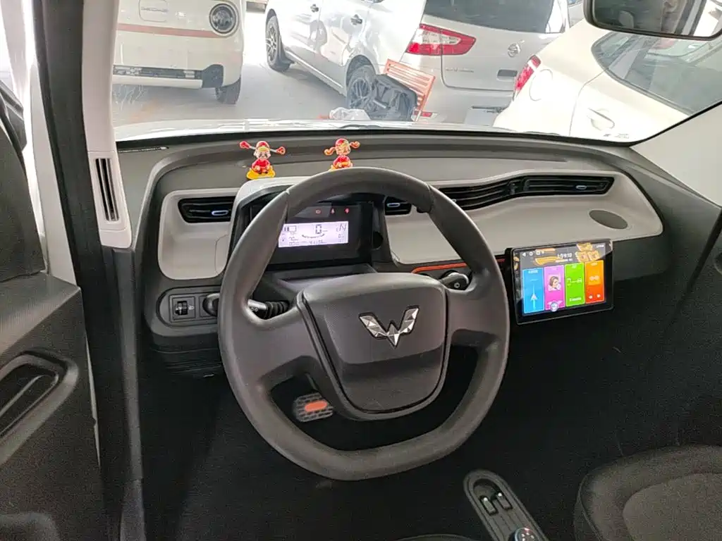Wuling MINIEV — миниатюра 10