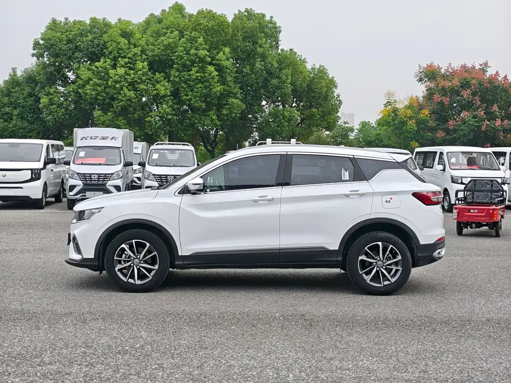 Geely Binyue — миниатюра 4