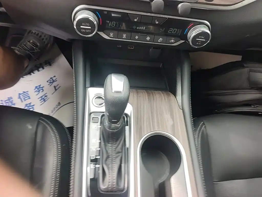 Nissan Teana — миниатюра 14