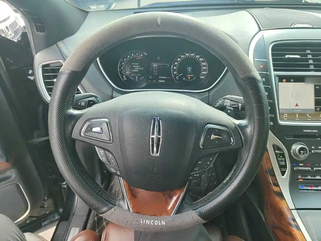 Lincoln MKX — миниатюра 11