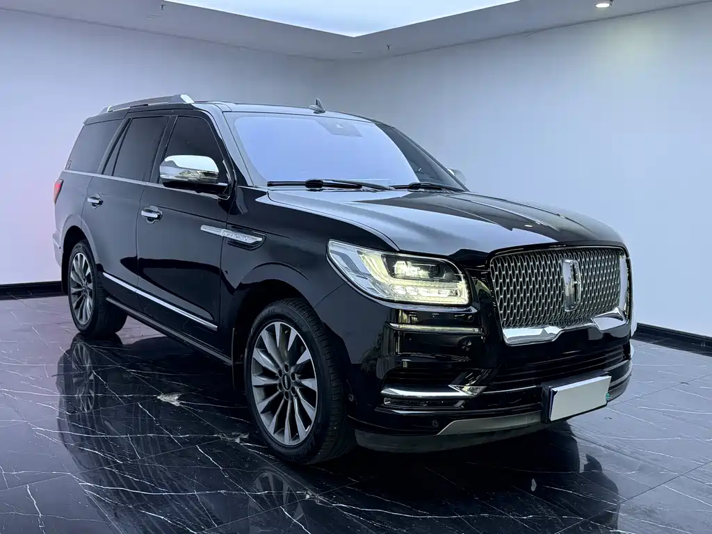 Lincoln Navigator — миниатюра 3
