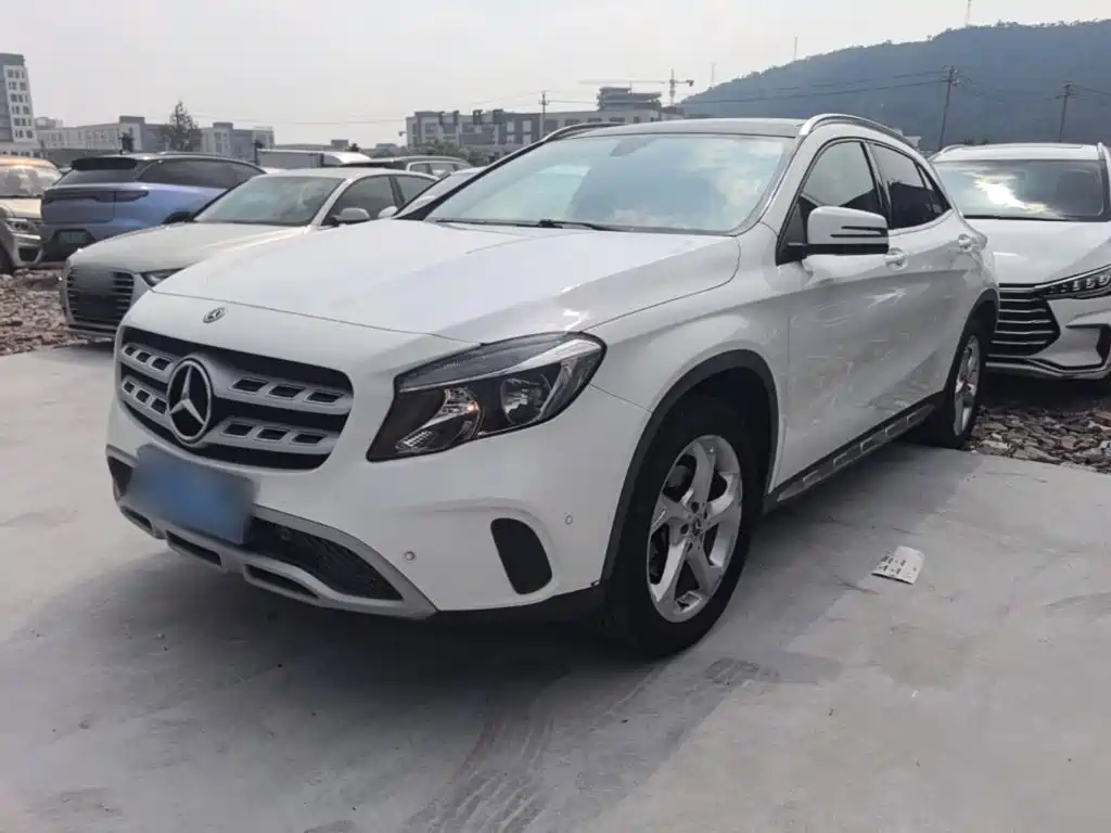 Mercedes-Benz GLA — миниатюра 2