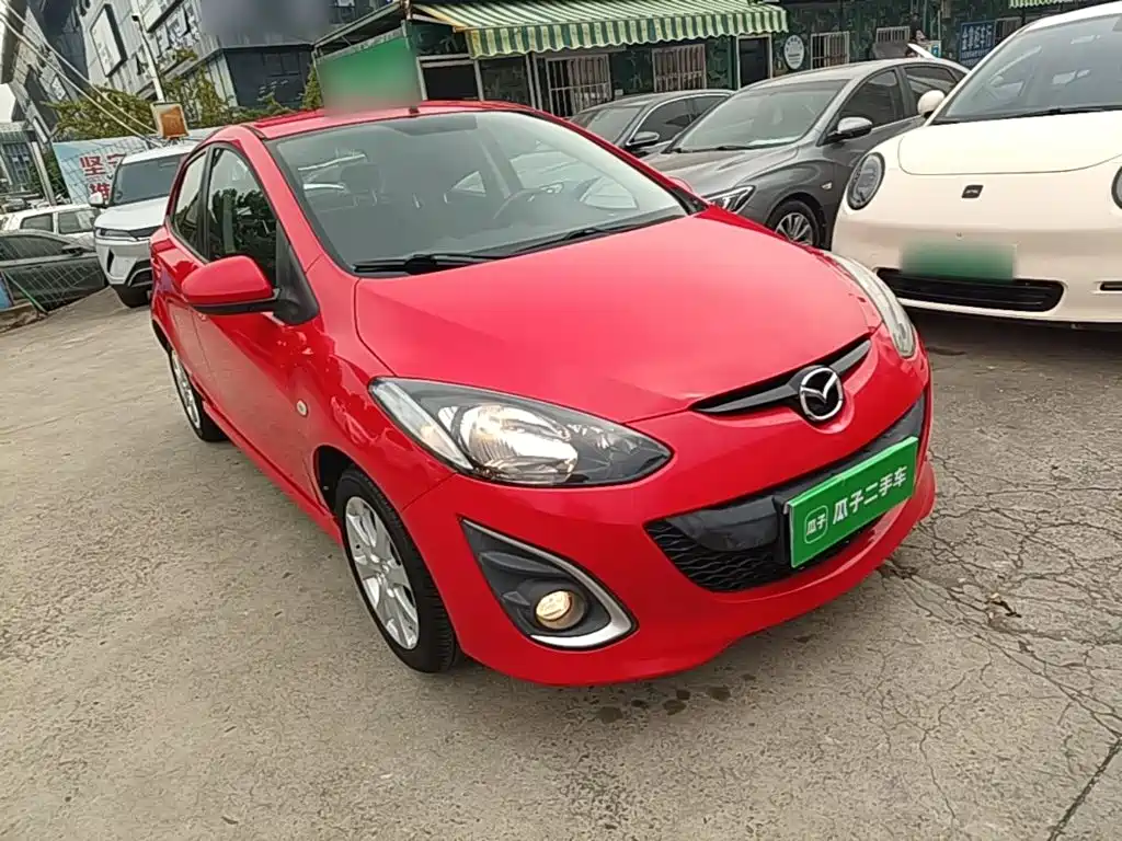 Mazda 2 — миниатюра 4