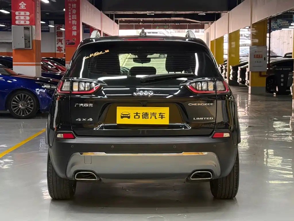 Jeep Cherokee — миниатюра 6