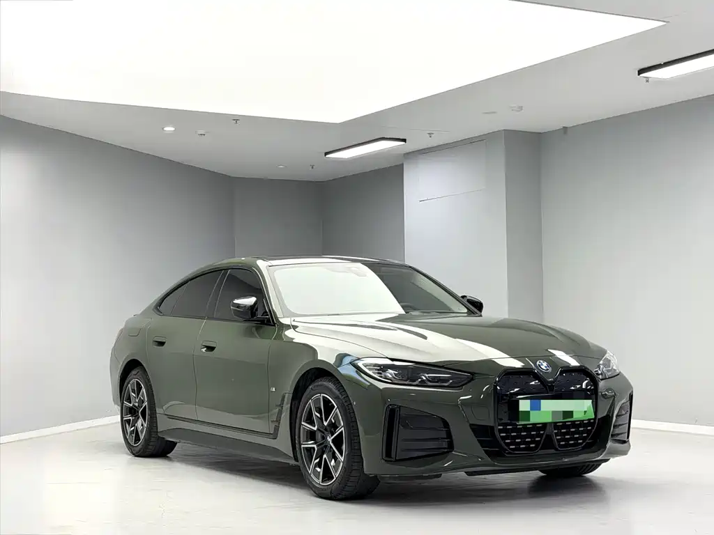 BMW i4 2023 eDrive35
