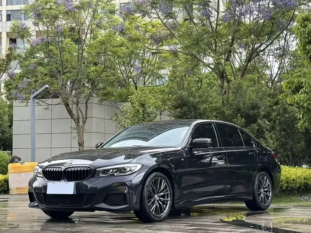 BMW 3 Series 2021
