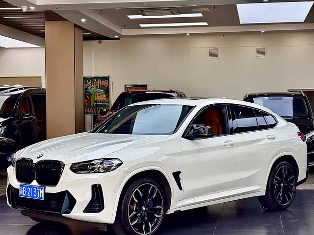 BMW X 4 M 40i 2022 M 40i — фото 1