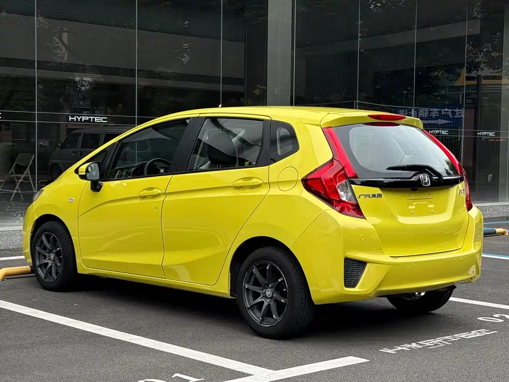 Honda Fit — миниатюра 9