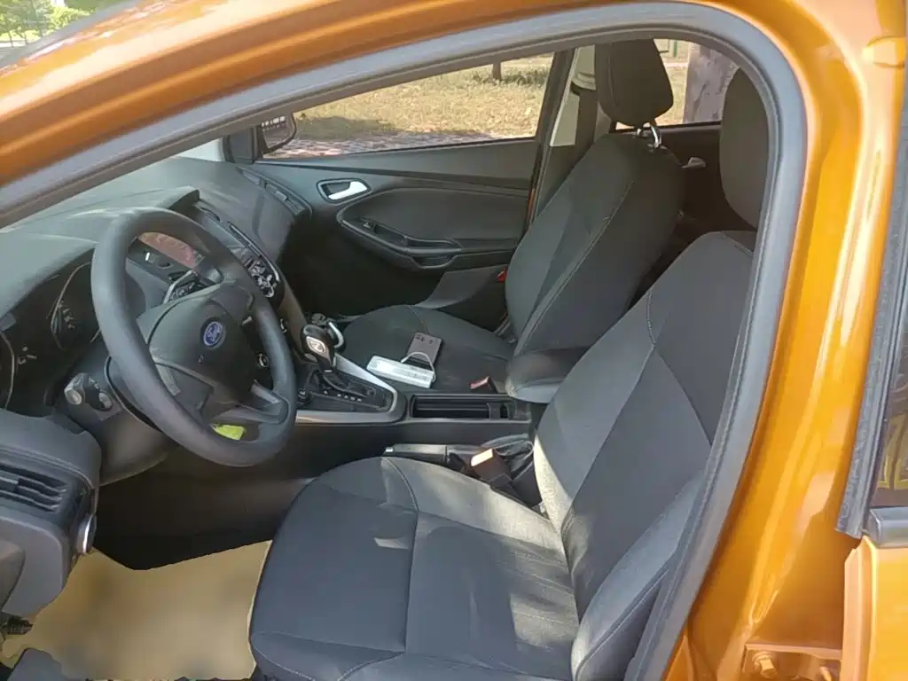 Ford Focus — миниатюра 15