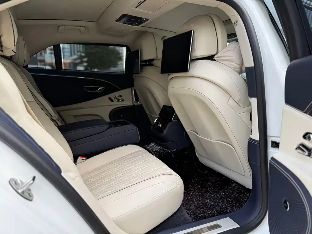 Bentley Flying Spur — миниатюра 8
