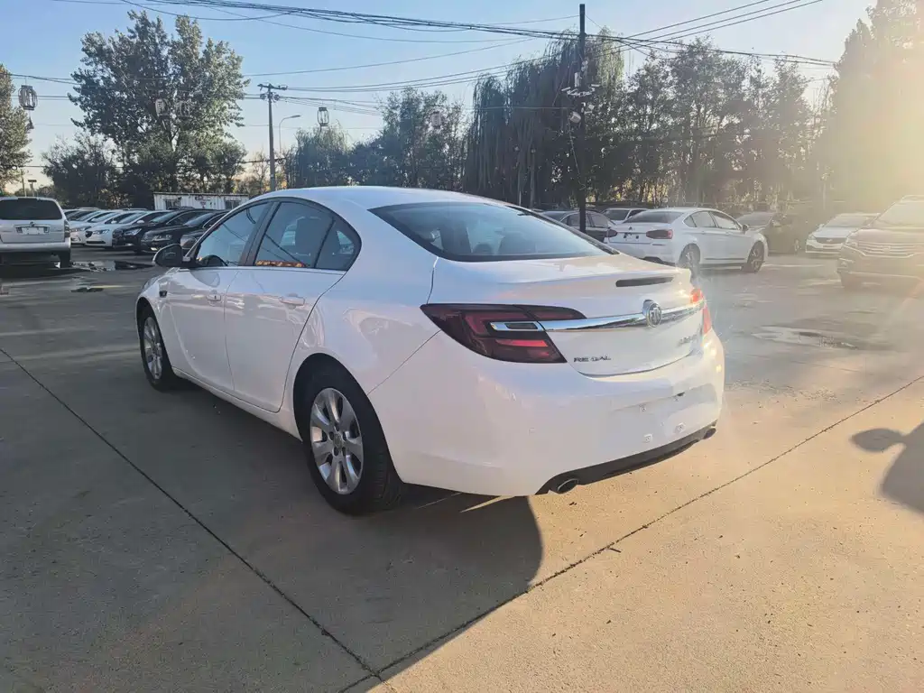 Buick Regal — миниатюра 5
