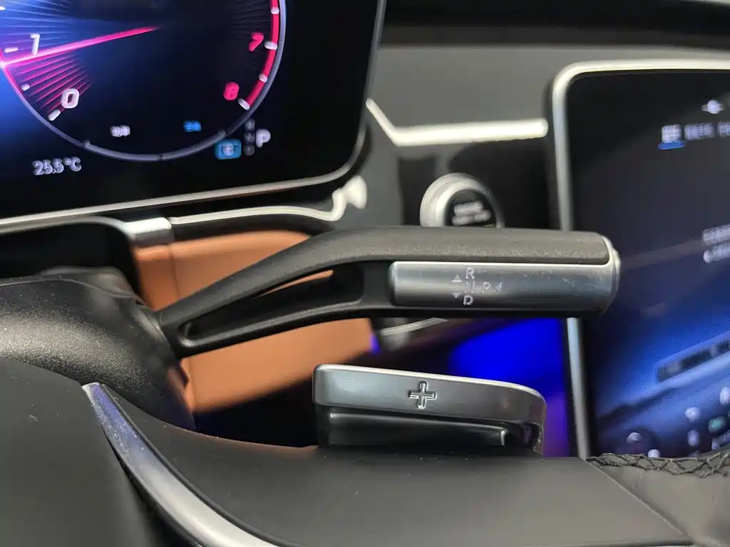 Mercedes-Benz S-Class — миниатюра 17