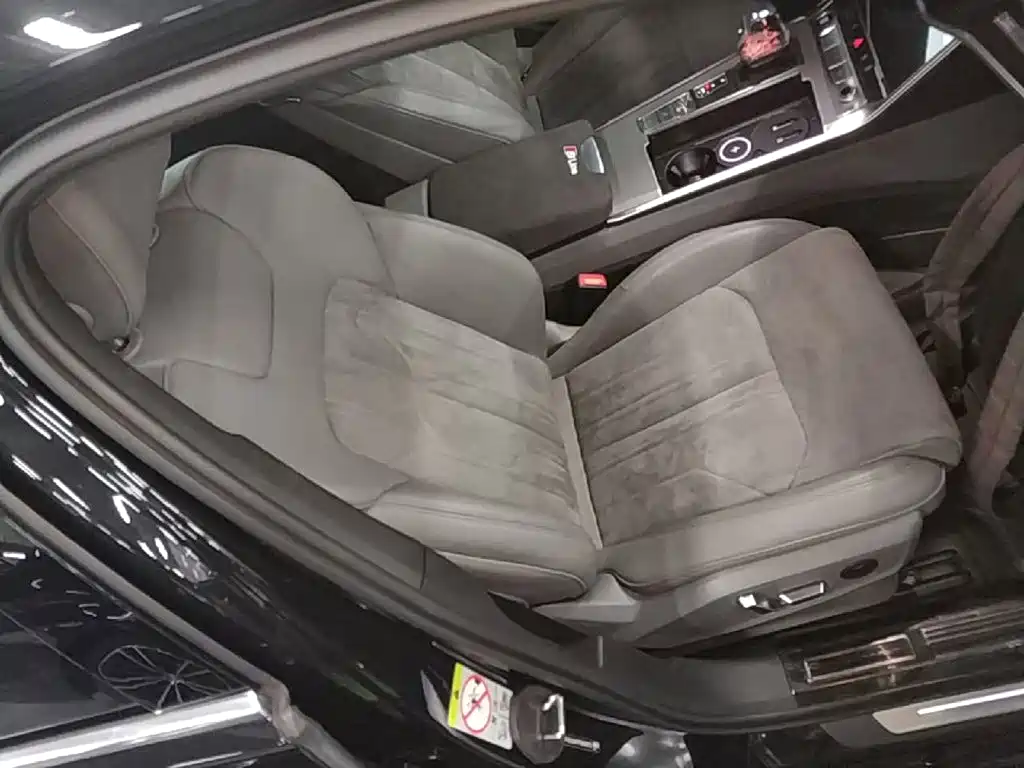 Audi A6L — миниатюра 25