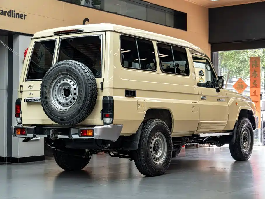 Toyota Land Cruiser — миниатюра 4